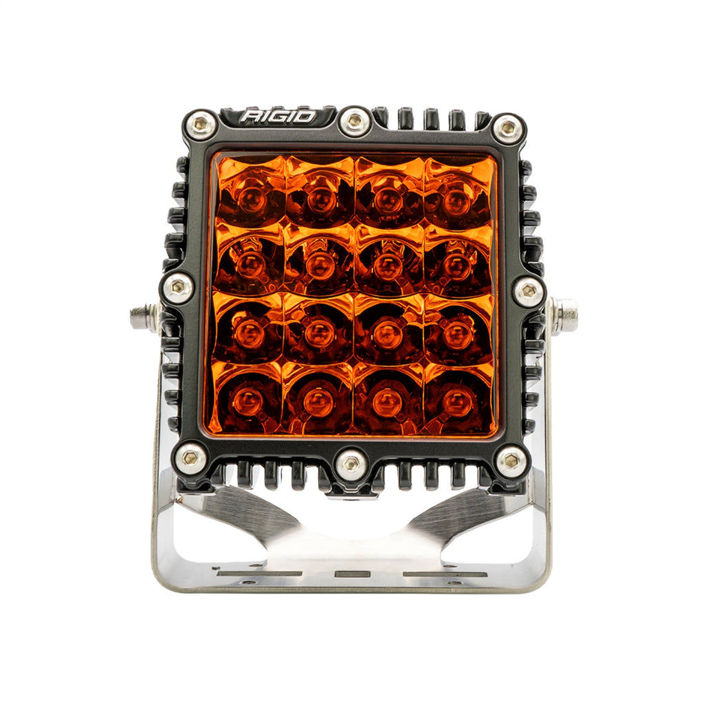 244293-Q-Series-Spot-with-Amber-PRO-Lens-02.jpg