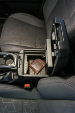 Load image into Gallery viewer, BHRQ_324-01-IMG_016_P06_ANG_A.jpg