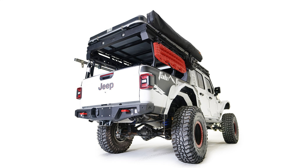 JEEP_JT20_Y1952_REAR_ANGLE_STUDIO.jpg