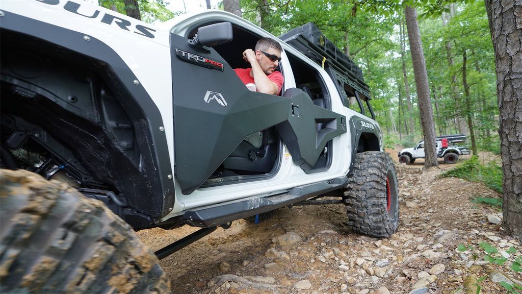 LIFESTYLE_TT1030_DRVR_SIDE_1.jpg