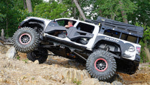 Load image into Gallery viewer, LIFESTYLE_TT1030_DRVR_SIDE_2.jpg