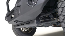 Load image into Gallery viewer, M6250_Sway_Bar_cvr_CLOSEUP.jpg