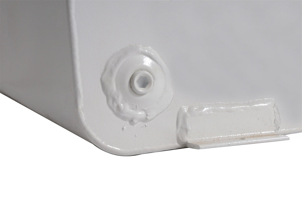Tanks-Steel-WhiteDetails-Plug.jpg
