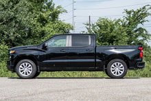 Load image into Gallery viewer, Lowering Shackles | 1-1.5 Inch | Chevy/GMC Sierra 1500 (19-26)/Silverado 1500 (19-26)