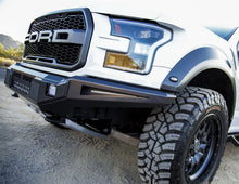 Load image into Gallery viewer, ici-alumilite-bumper-fbm35fdn-lifestyle3.jpg
