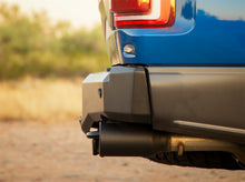 Load image into Gallery viewer, ici-alumilite-bumper-rbm17fdn-side.jpg