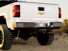 Load image into Gallery viewer, ici-alumilite-bumper-rbm95chn-lifestyle.jpg