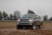 Load image into Gallery viewer, 2.5 Inch Lift Kit | Toyota Tundra 2WD/4WD (2000-2006)