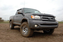Load image into Gallery viewer, 2.5 Inch Lift Kit | Toyota Tundra 2WD/4WD (2000-2006)